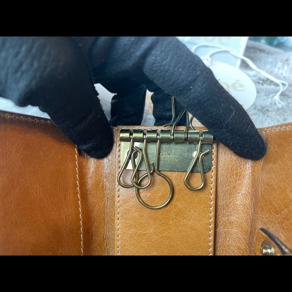 Key 🔑 case - Picture 7 of 14